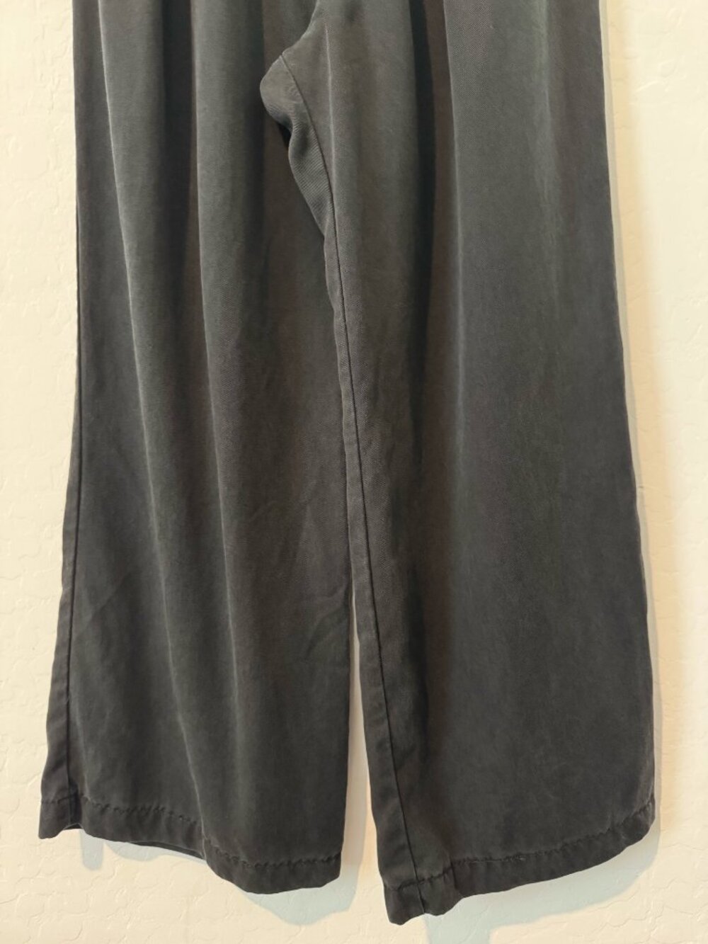 Reformation PETITE Mason Wide Leg Trouser Pants Short Relaxed Fit Faded Black 0 - Picture 6 of 13